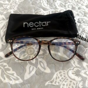 Brand new nectar blue light blocking glasses in pouch